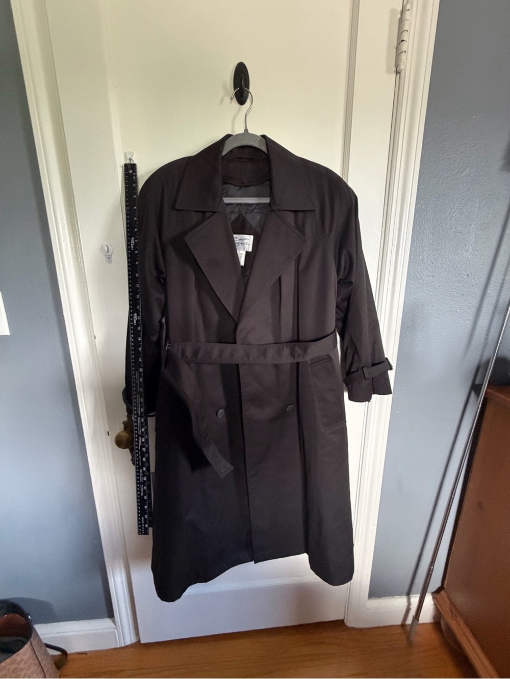 Classic Black Trench Coat with Belt - Women